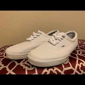 Vans Perf Leather True white w/ laces Sz 10.5